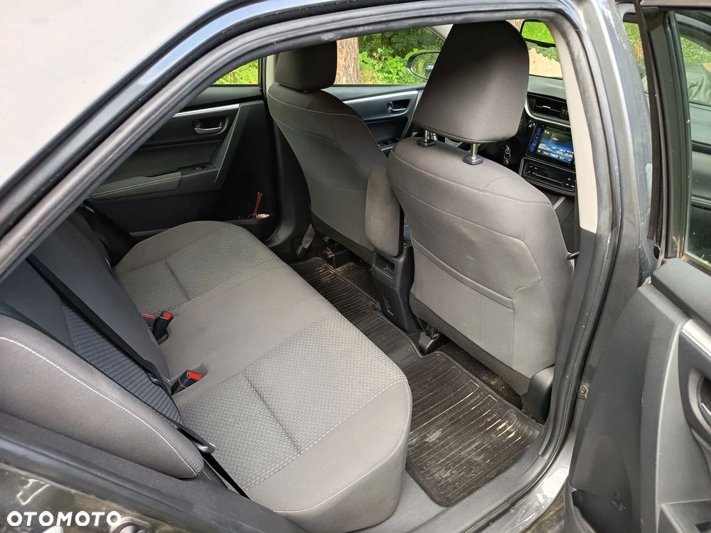 Toyota Corolla 1.6 Comfort - 6