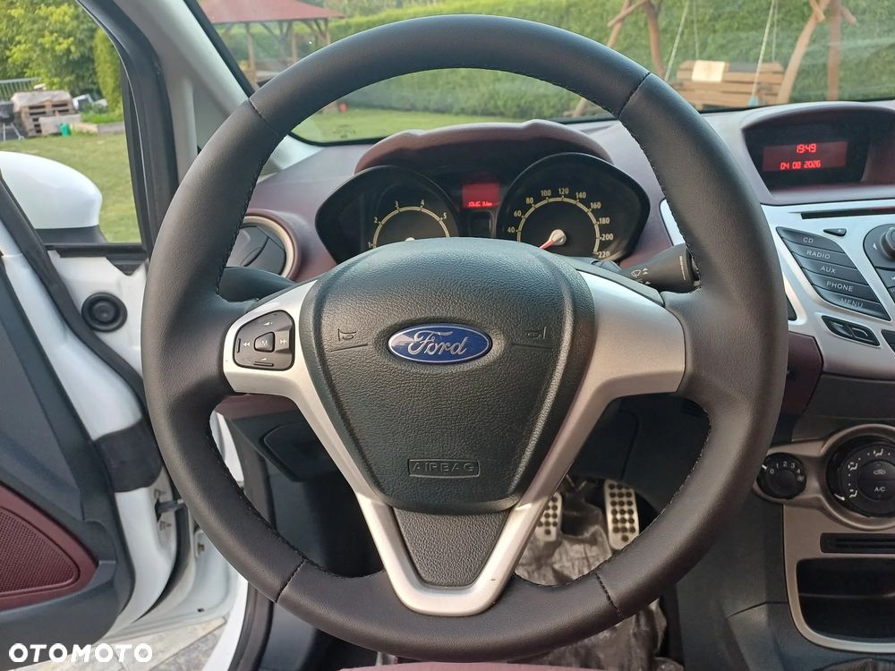 Ford Fiesta 1.25 Gold X - 25