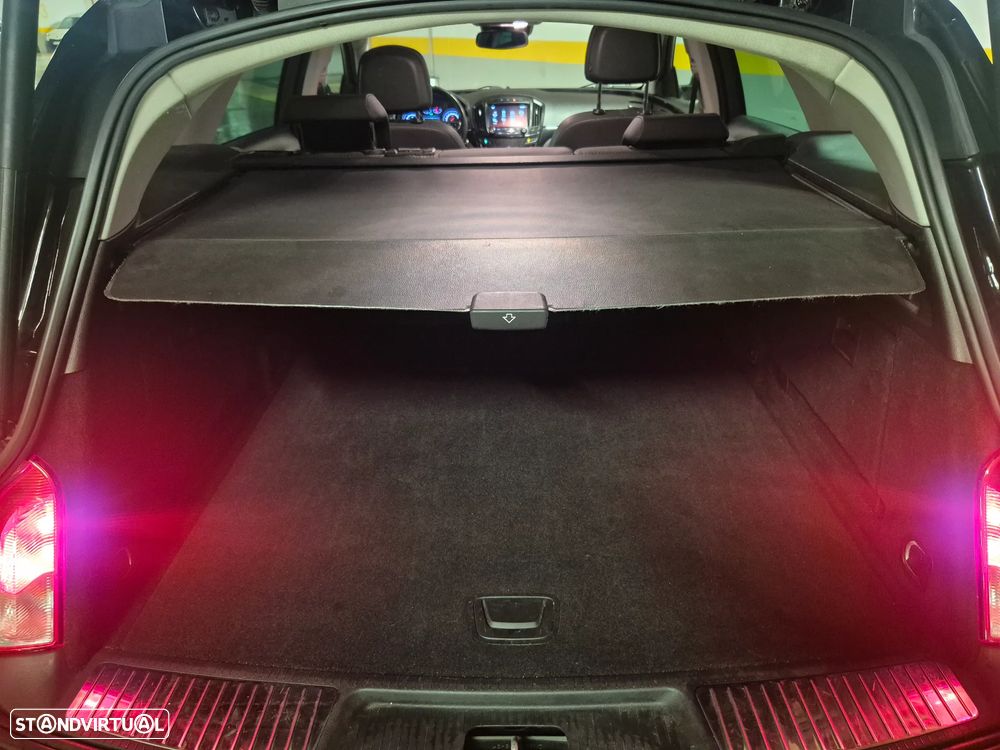 Opel Insignia Sports Tourer 1.6 ECOTEC Exclusive - 32