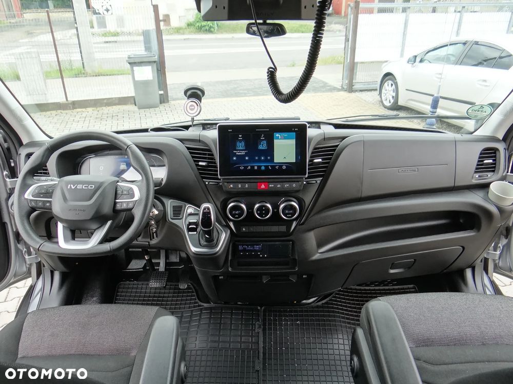Iveco DAILY 35S-210-HiMATIC,AiR PRO,LEDY,NAVI, WEBASTO,SYPIALNIA LAMAX - 30