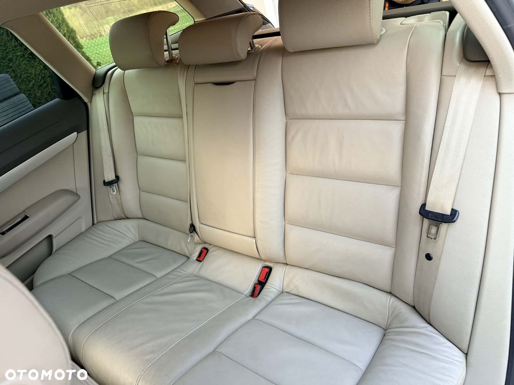 Audi A6 Avant 2.0 TDI - 11