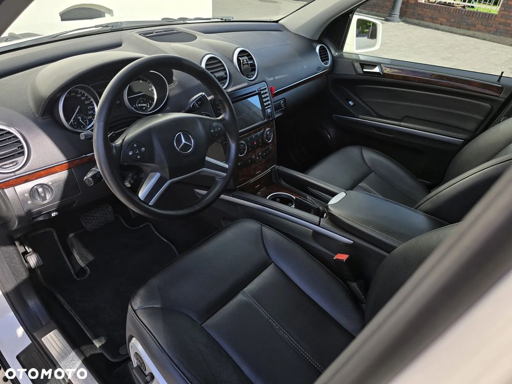 Mercedes-Benz GL 350 BlueTEC 4Matic 7G-TRONIC Grand Edition - 11