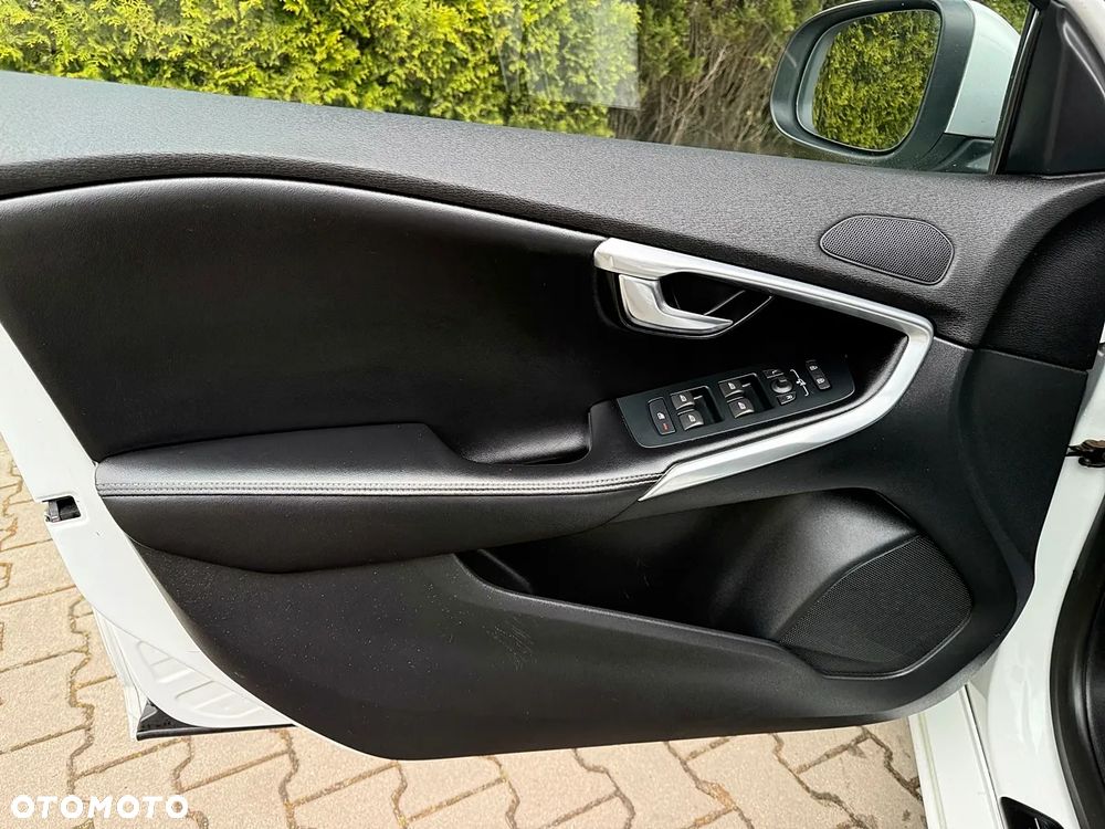 Volvo V40 D3 RDesign - 23