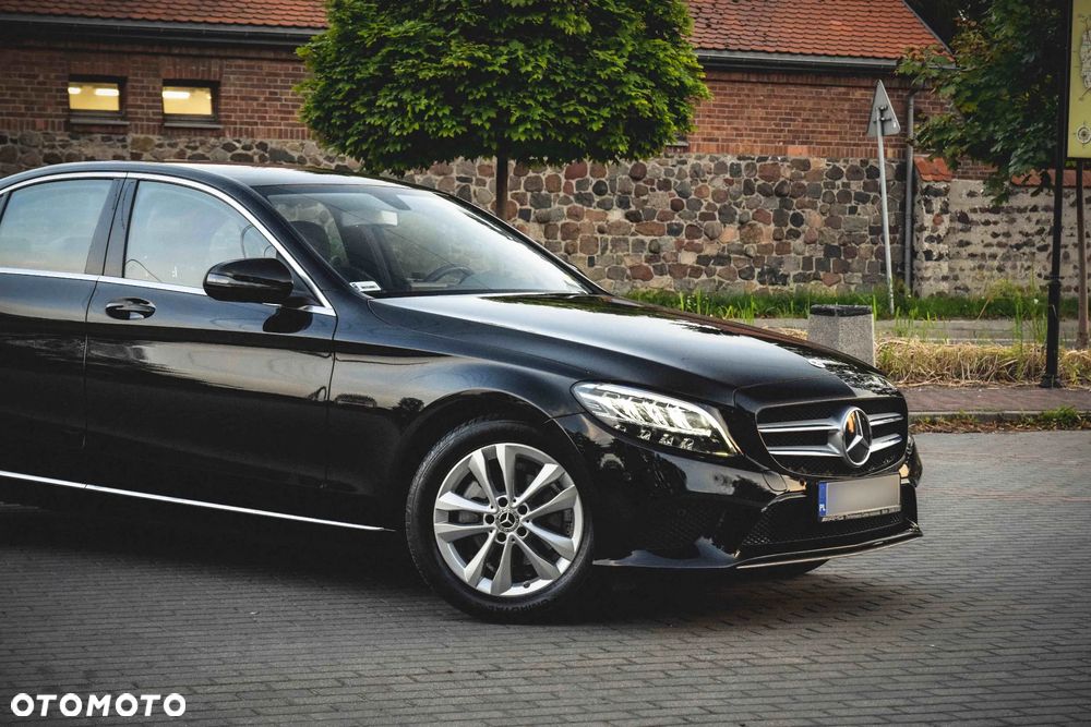 Mercedes-Benz Klasa C 180 9G-TRONIC - 20