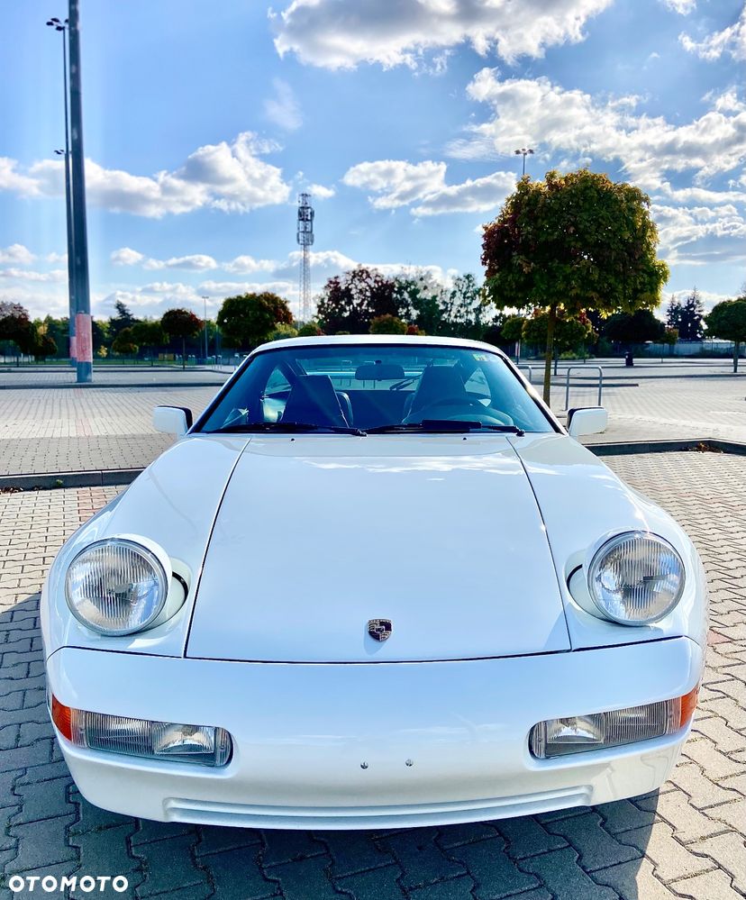 Porsche 928 - 10
