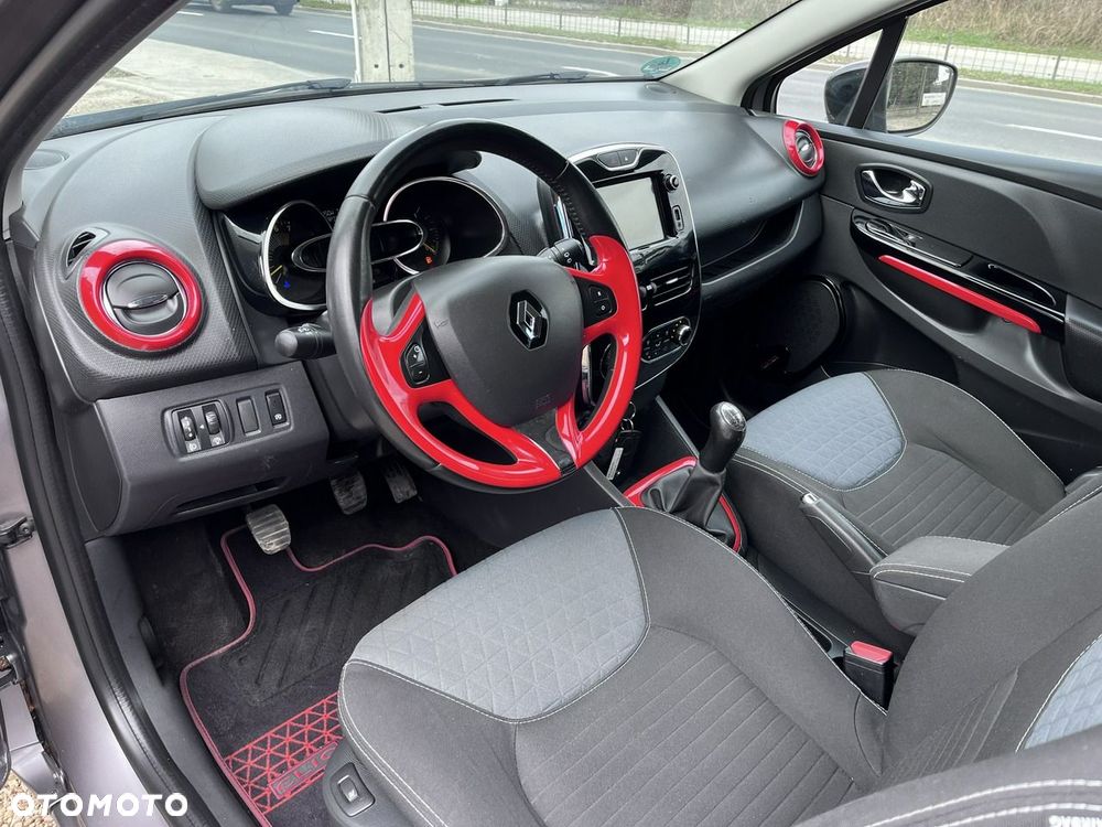 Renault Clio - 14