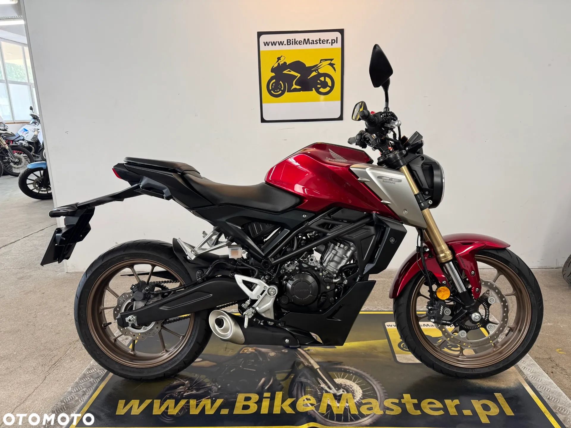 Honda CB - 1