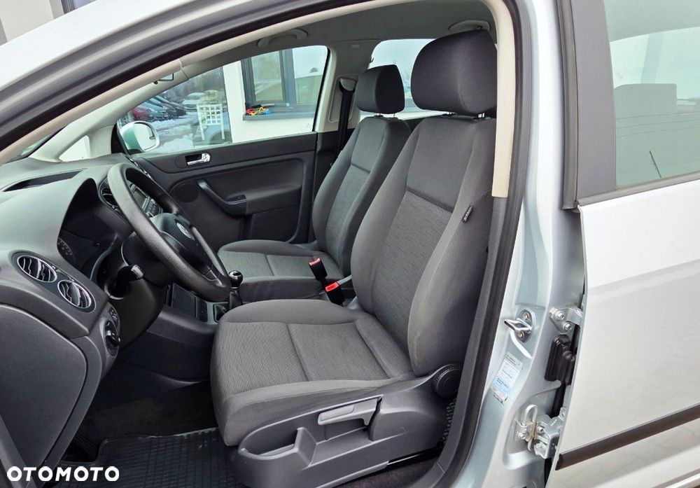 Volkswagen Golf Plus - 10