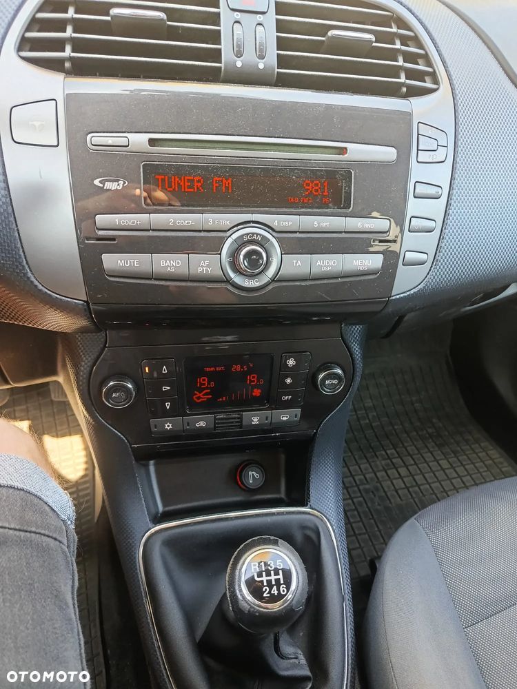 Fiat Bravo 1.4 T-JET 16V Street - 11