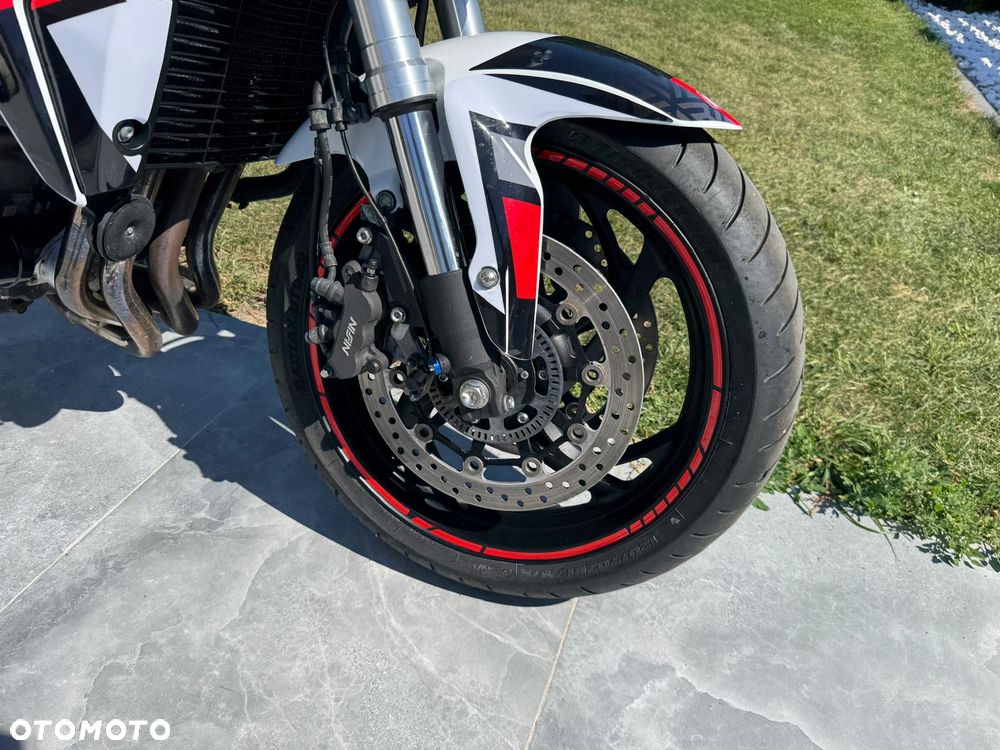 Honda CB - 8