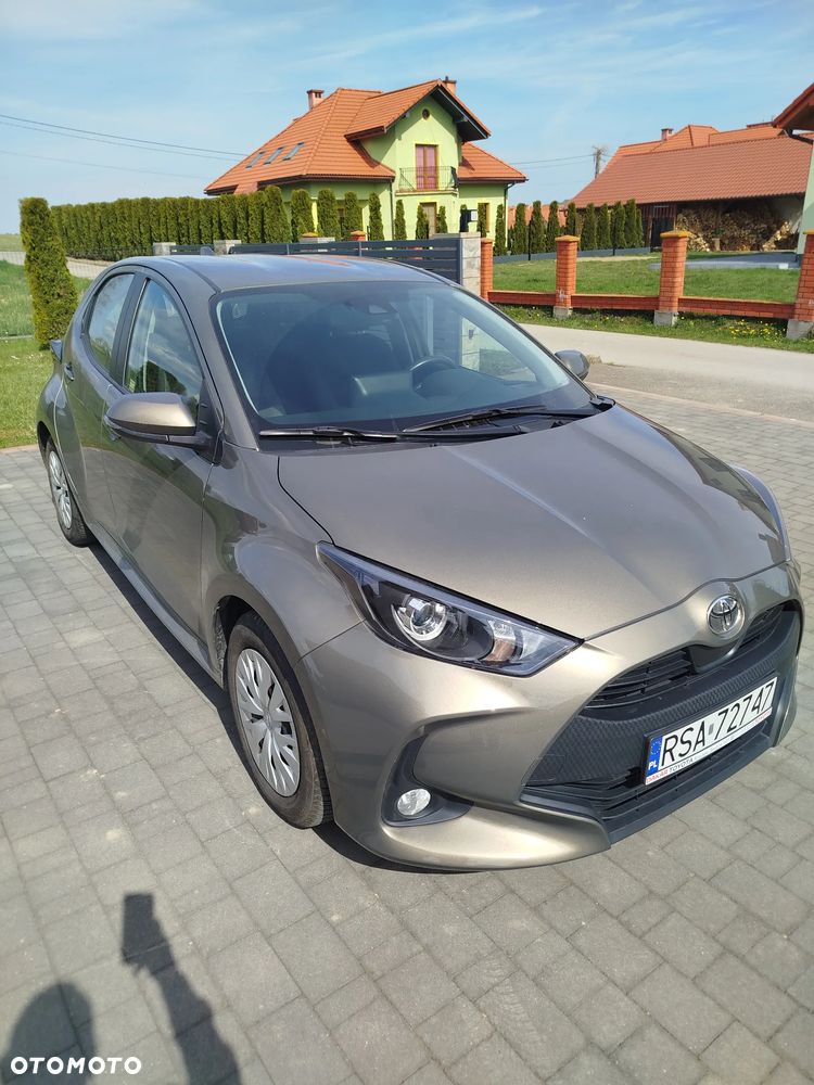 Toyota Yaris 1.5 Comfort CVT - 2