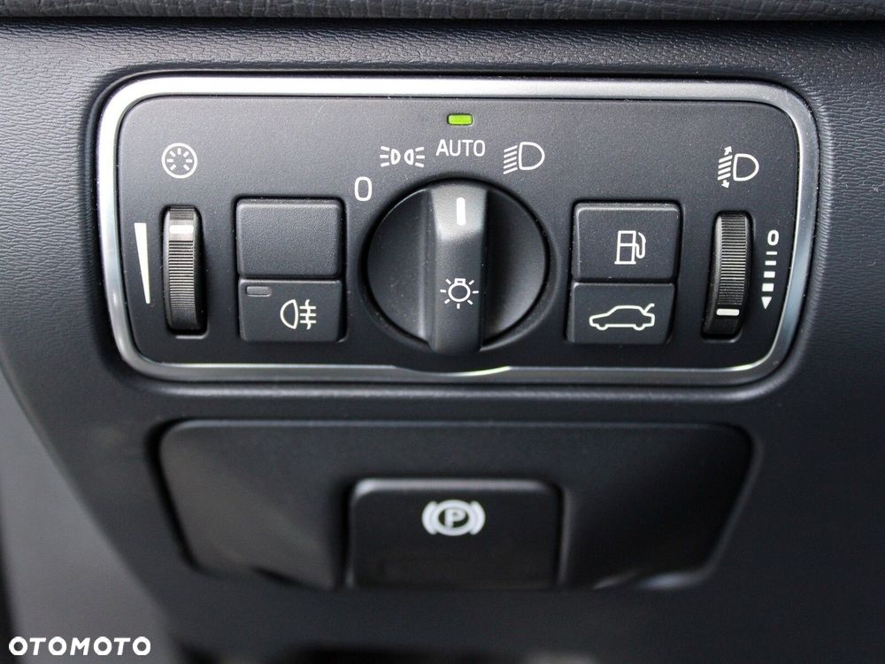 Volvo XC 60 D4 Drive-E Kinetic - 36