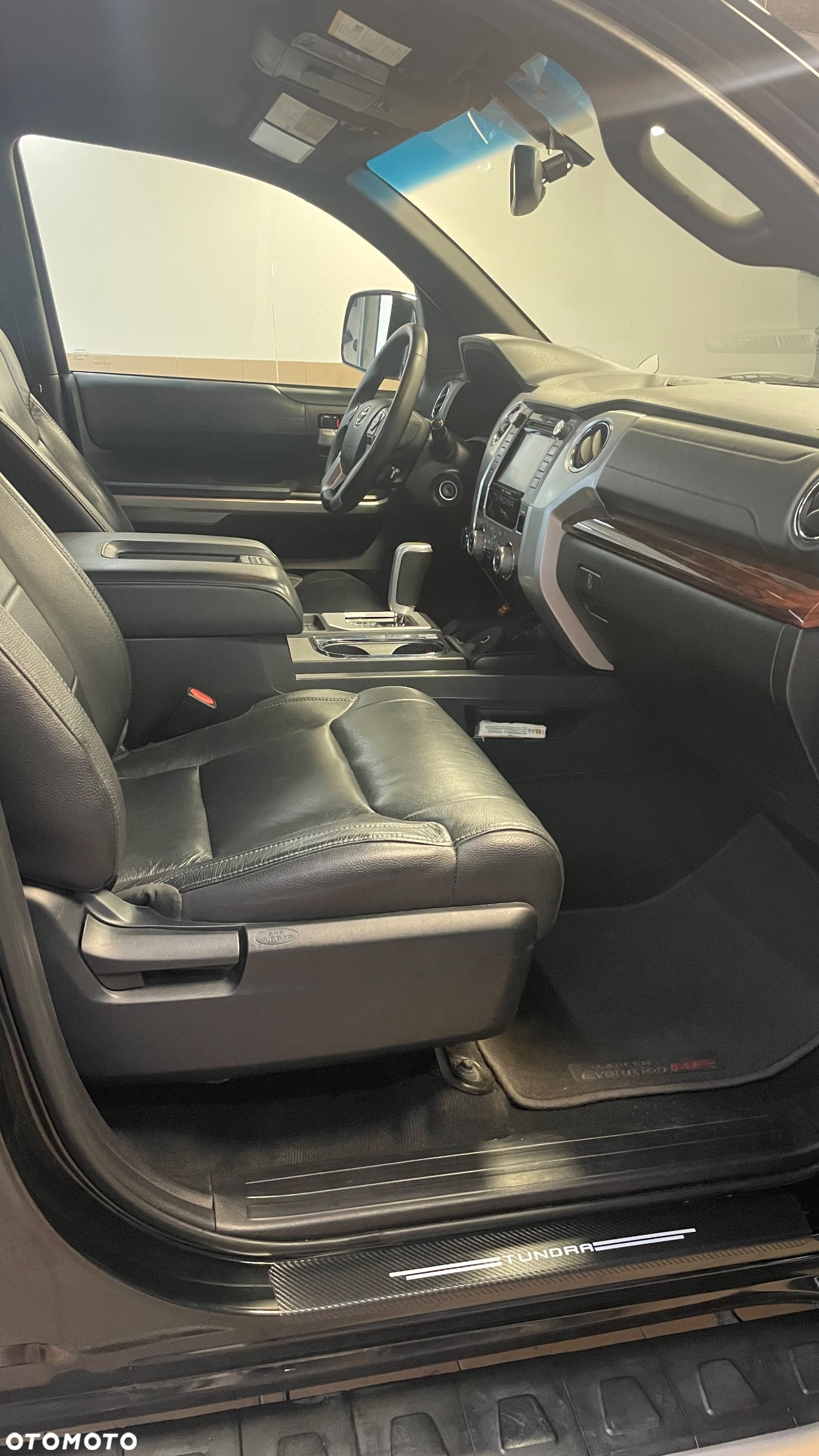 Toyota Tundra - 15
