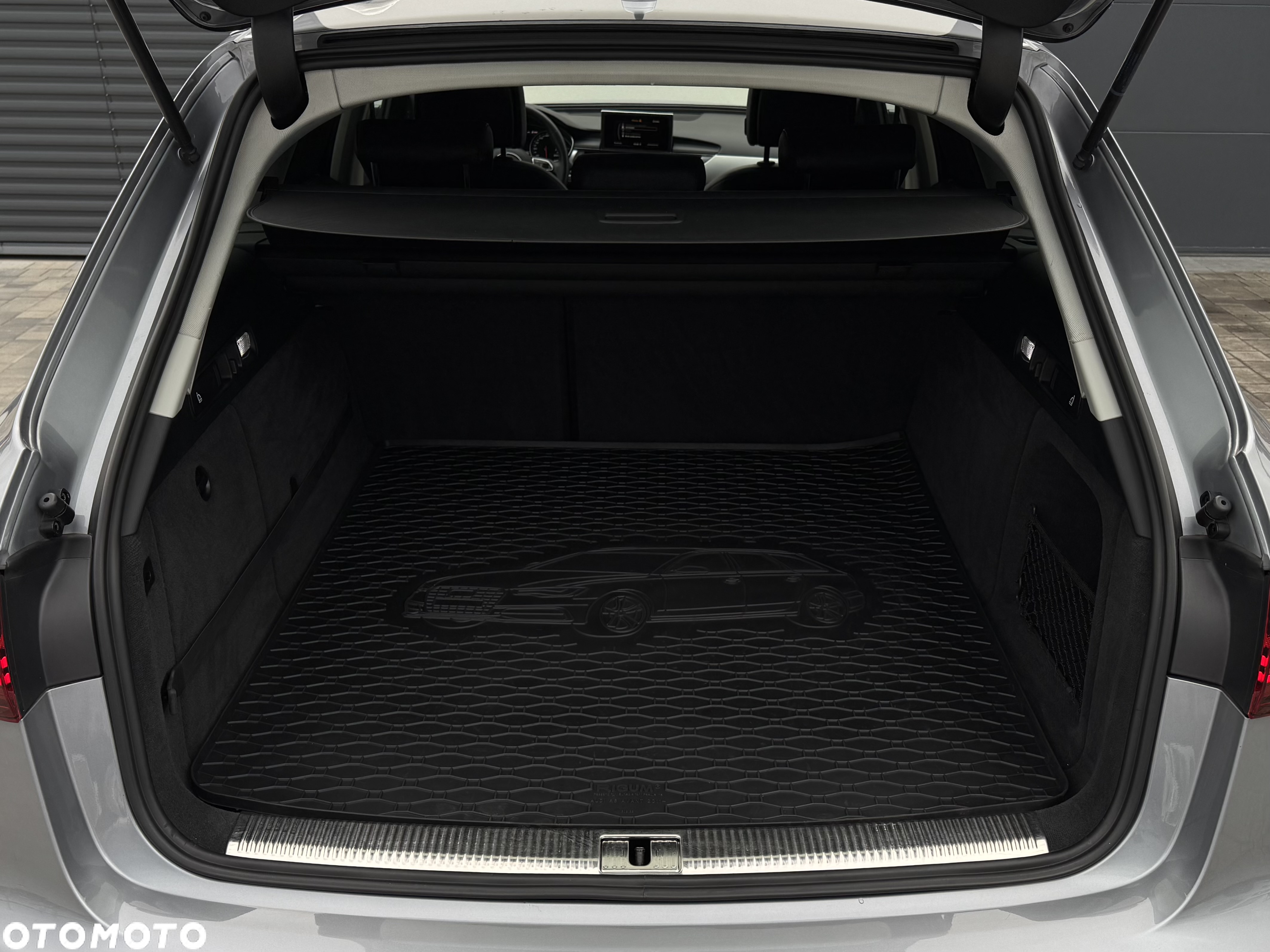 Audi A6 Avant 2.0 TDI Ultra S tronic - 36