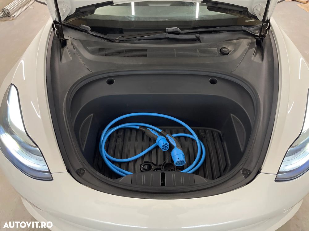 Tesla Model 3 Langstreckenbatterie Allradantrieb Dual Motor - 15