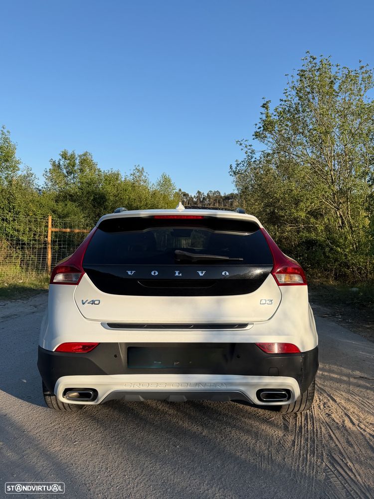 Volvo V40 Cross Country D3 Ocean Race - 4