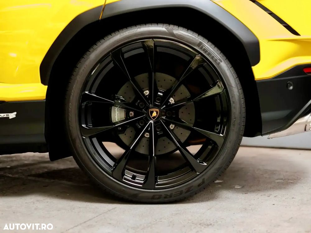 Lamborghini URUS Standard - 7