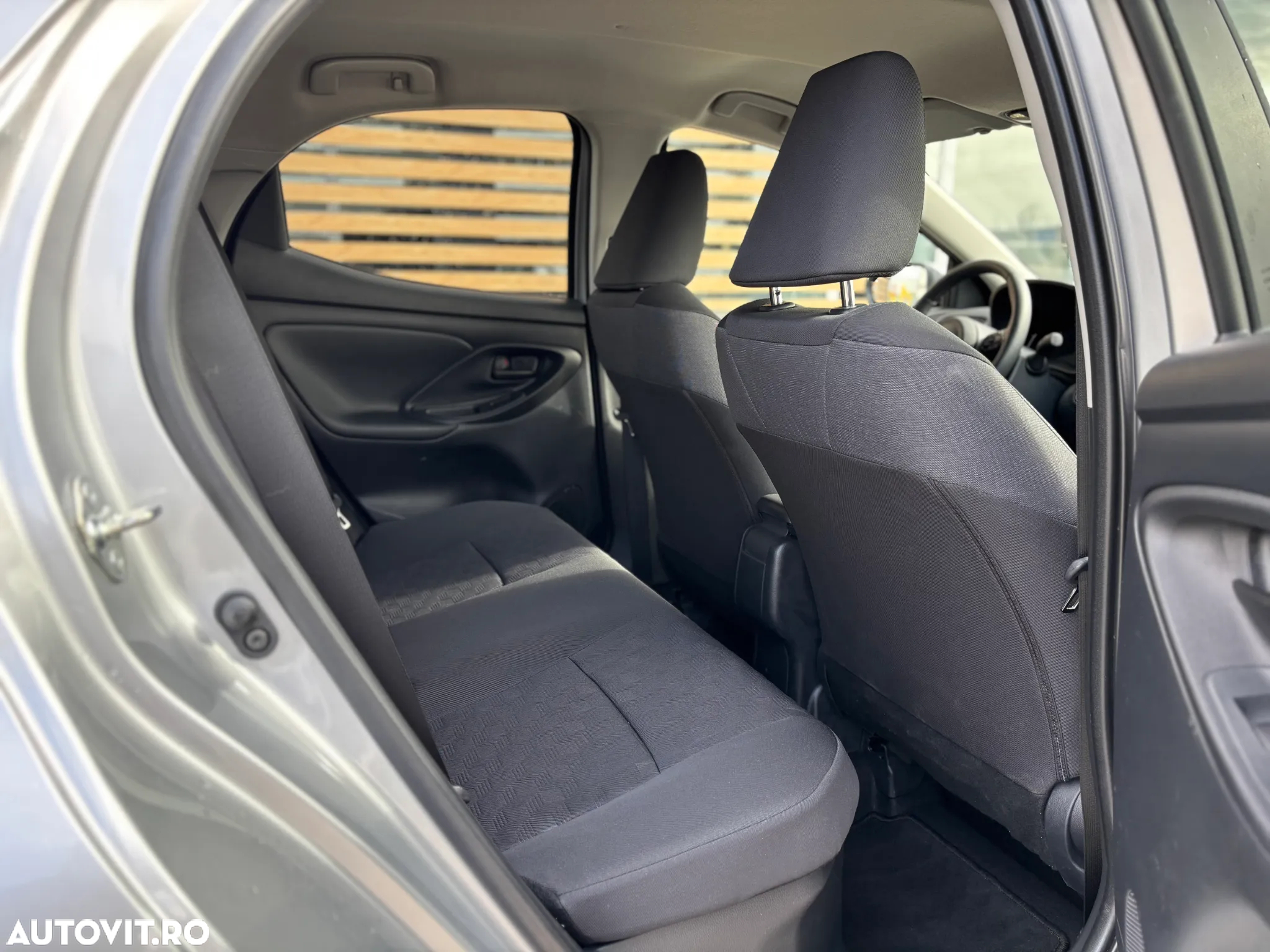 Toyota Yaris 1.5 116 CP HEV Dynamic - 11