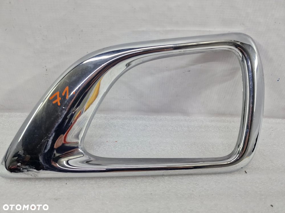 NISSAN NAVARA NP300 15- PRAWA KRATKA BOCZNA ZDERZAKA PRZEDNIEGO PRZÓD / RAMKA , NR 62256-4KJ0C , NR AUKCJI A/71 - 1