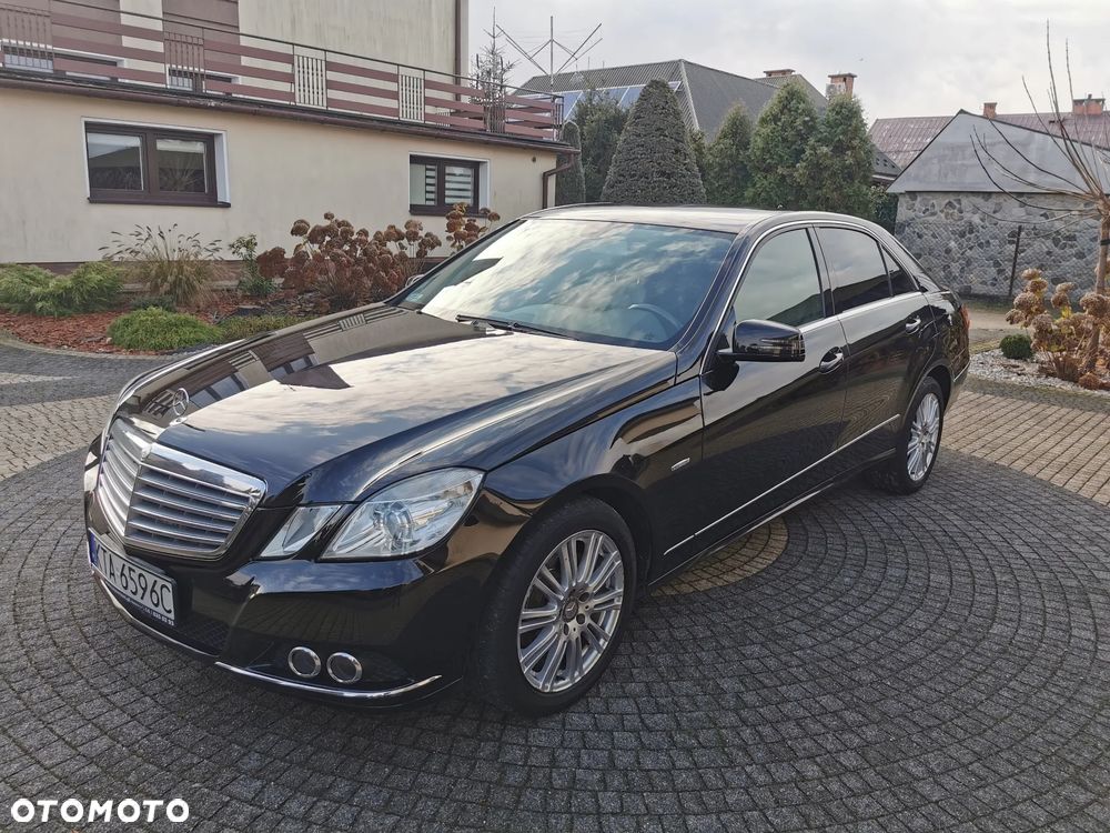 Mercedes-Benz Klasa E 220 BlueTEC 4-Matic Elegance - 2