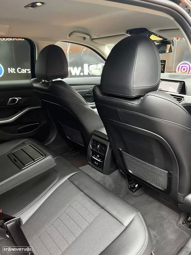 BMW 320 d Auto - 22