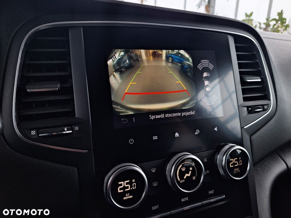 Renault Megane 1.5 Blue dCi Zen - 21