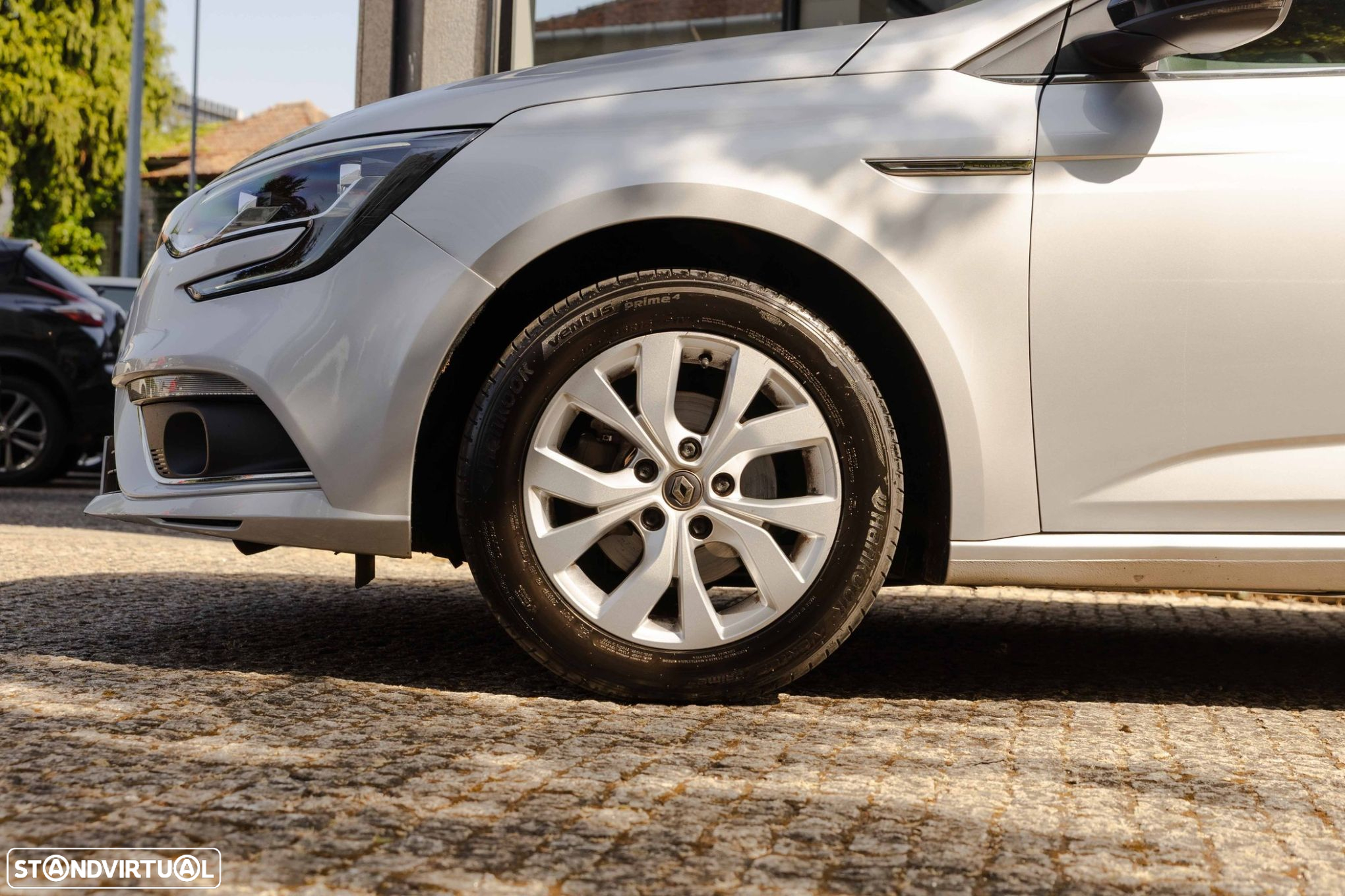 Renault Mégane 1.5 Blue dCi Limited - 4