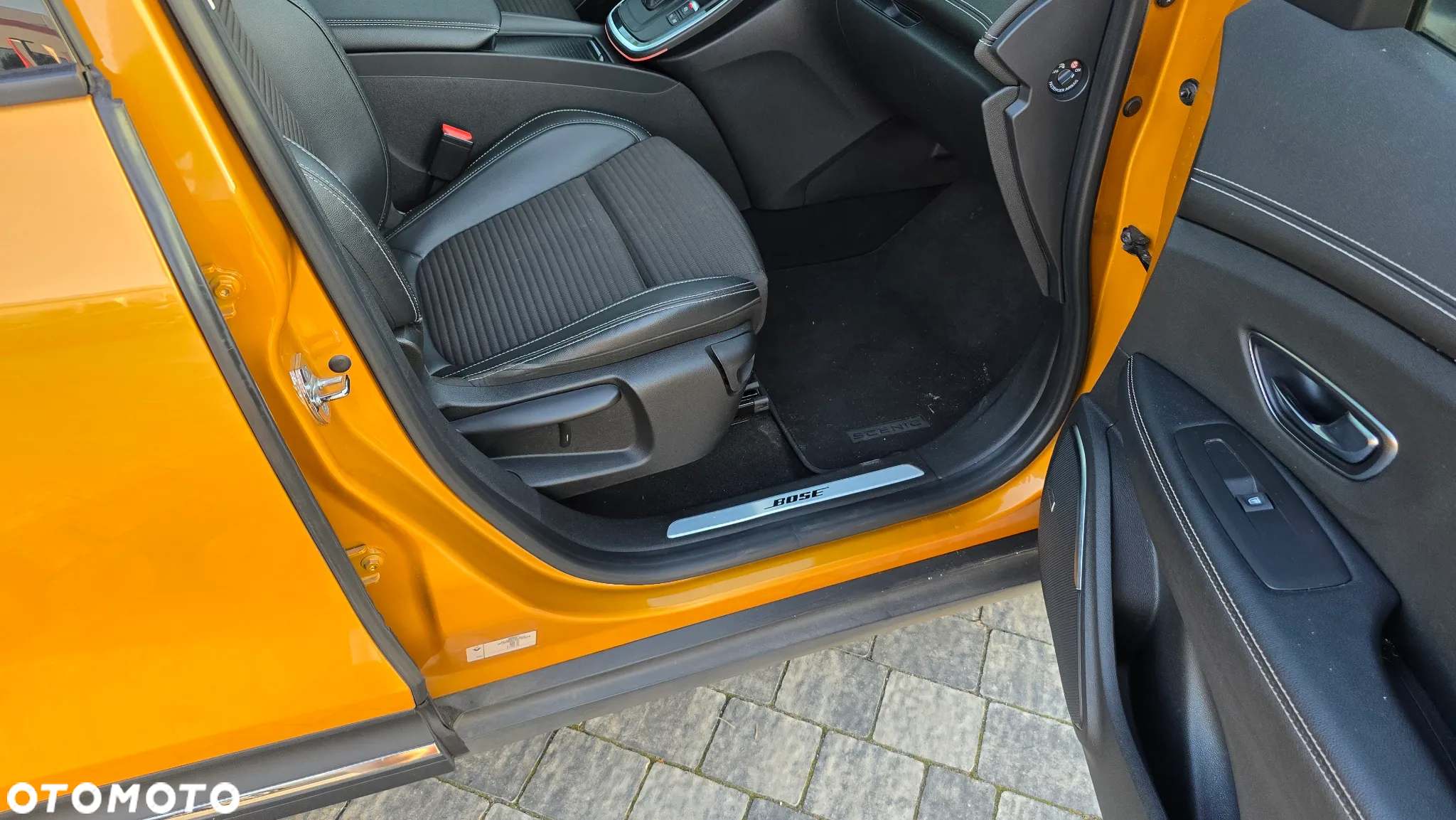 Renault Scenic 1.6 dCi Bose EDC - 4