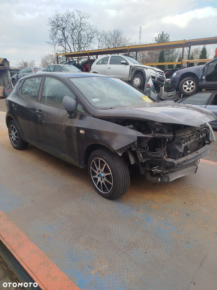 Seat Ibiza 4 na części. - 3