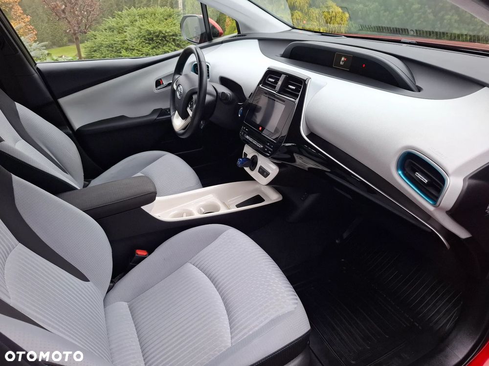 Toyota Prius Hybrid Executive - 15