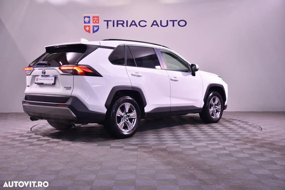 Toyota RAV4 - 5