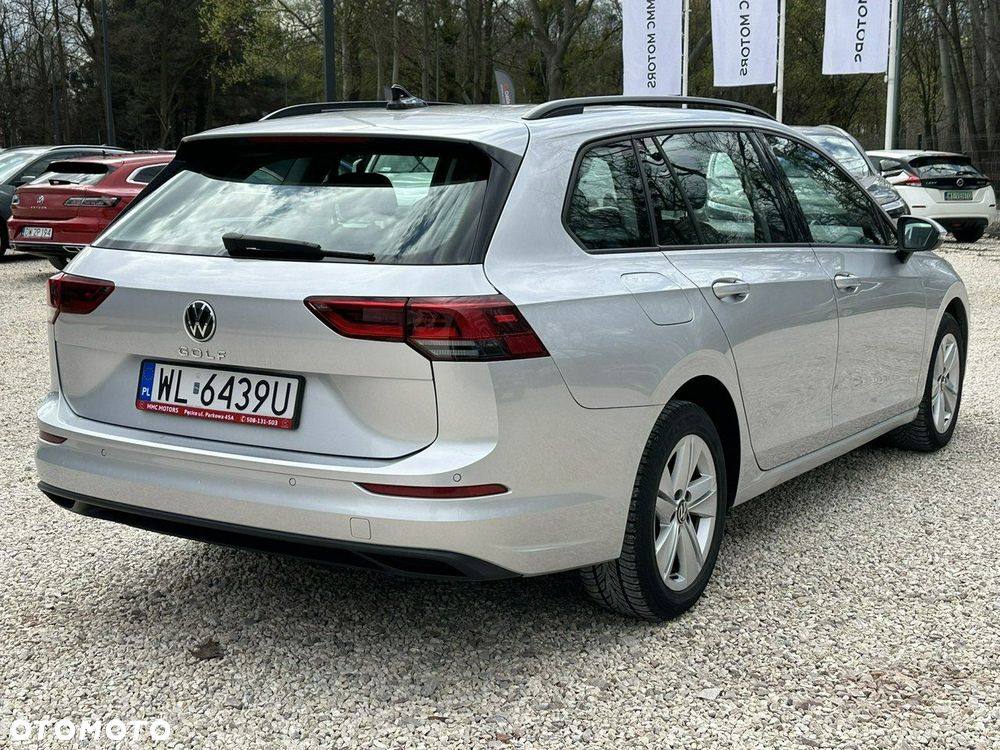 Volkswagen Golf - 8