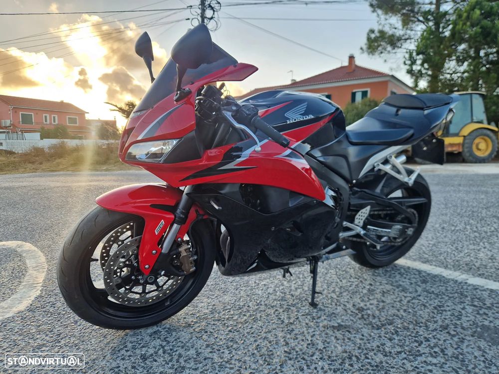 Honda CBR 600 RR  ABS  Possível Financiamento - 3