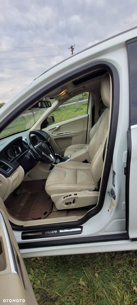 Volvo XC 60 T6 AWD RDesign - 13