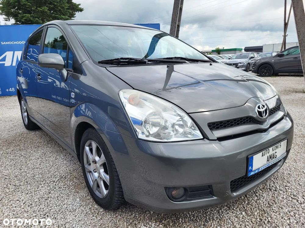 Toyota Corolla Verso 2.2 D-4D X 7os - 4