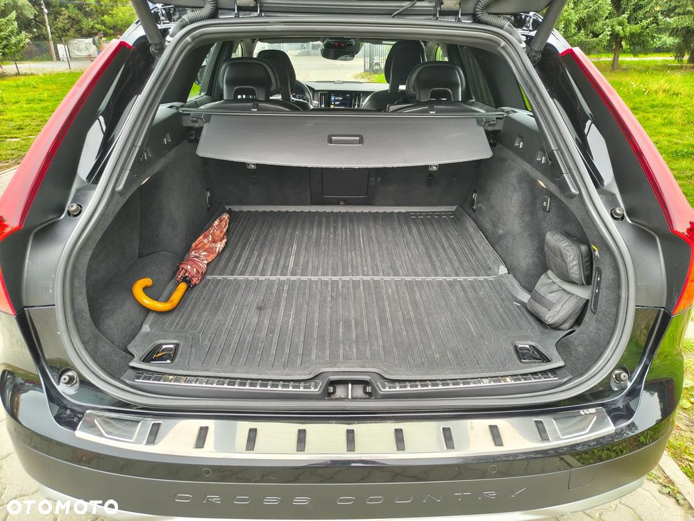 Volvo V90 Cross Country D5 AWD - 14