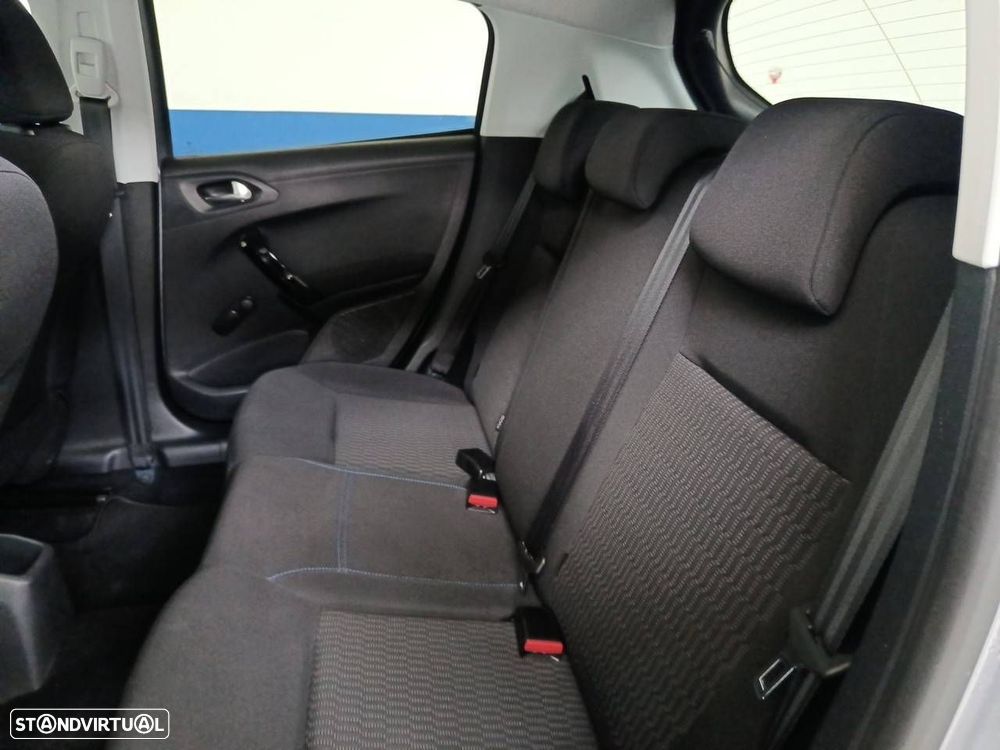 Peugeot 208 1.5 BlueHDi Signature - 10