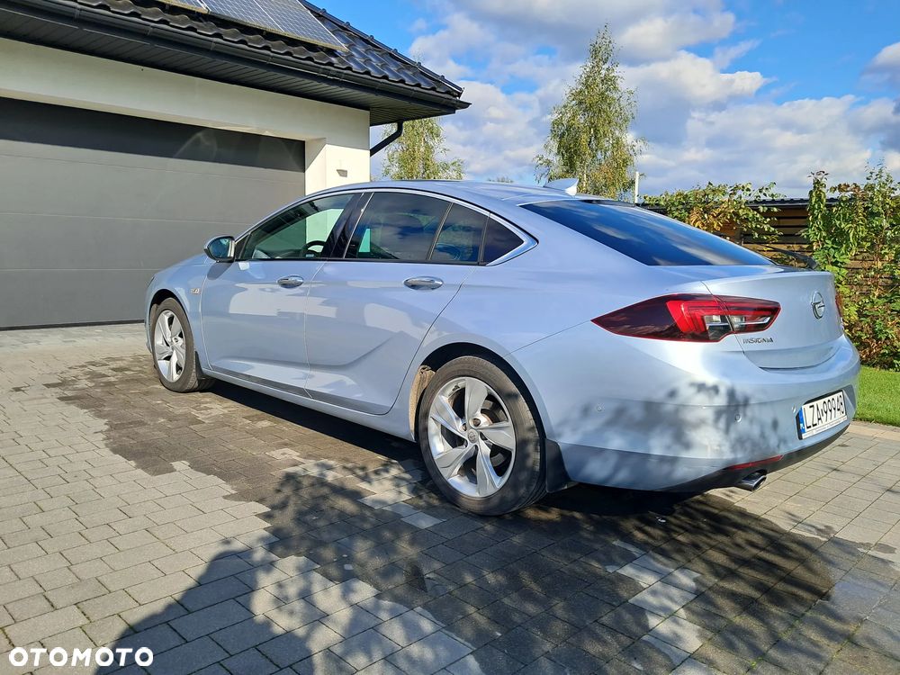 Opel Insignia 2.0 CDTI Cosmo S&S - 18