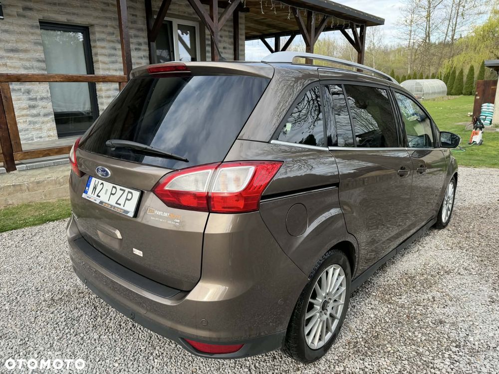 Ford Grand C-MAX - 3