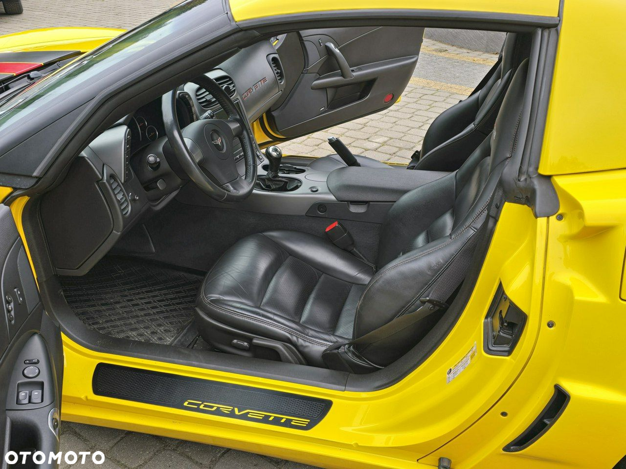 Chevrolet Corvette - 9
