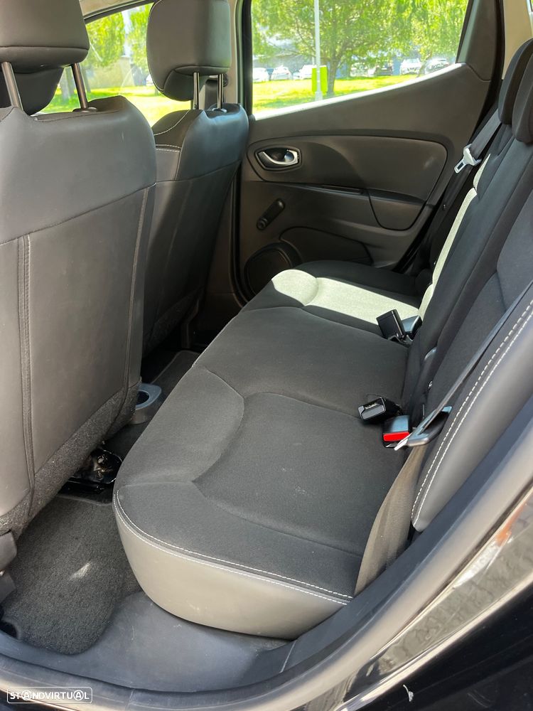 Renault Clio 1.5 dCi Dynamique Sport Edtion — fotografia 13
