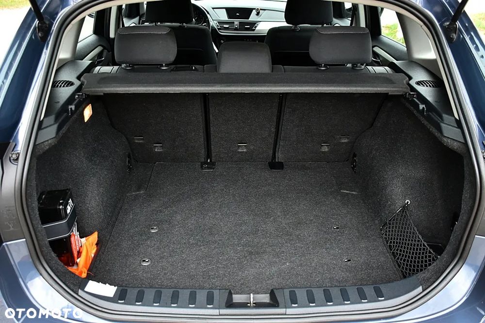 BMW X1 sDrive18d xLine - 27
