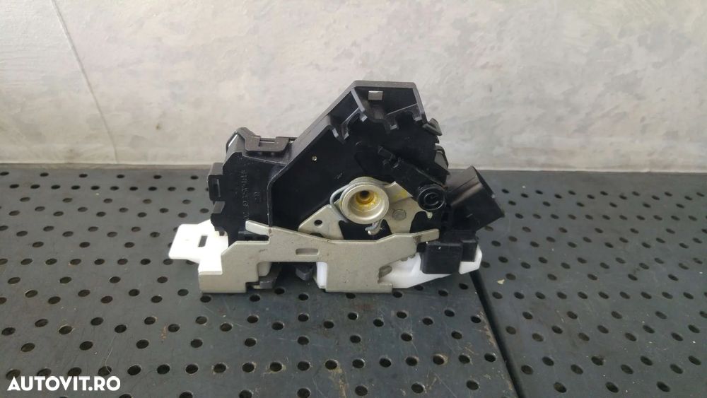 Broasca usa stanga spate ford mondeo 3 b5y 2s4aa26413eb - 3