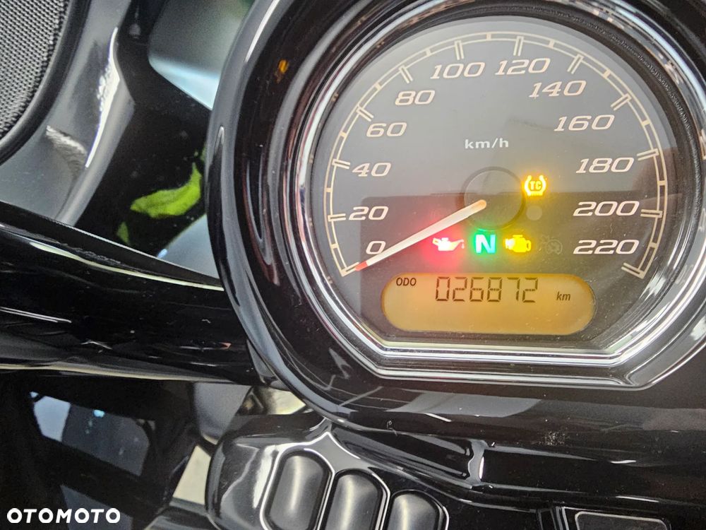 Harley-Davidson Touring Road Glide - 16
