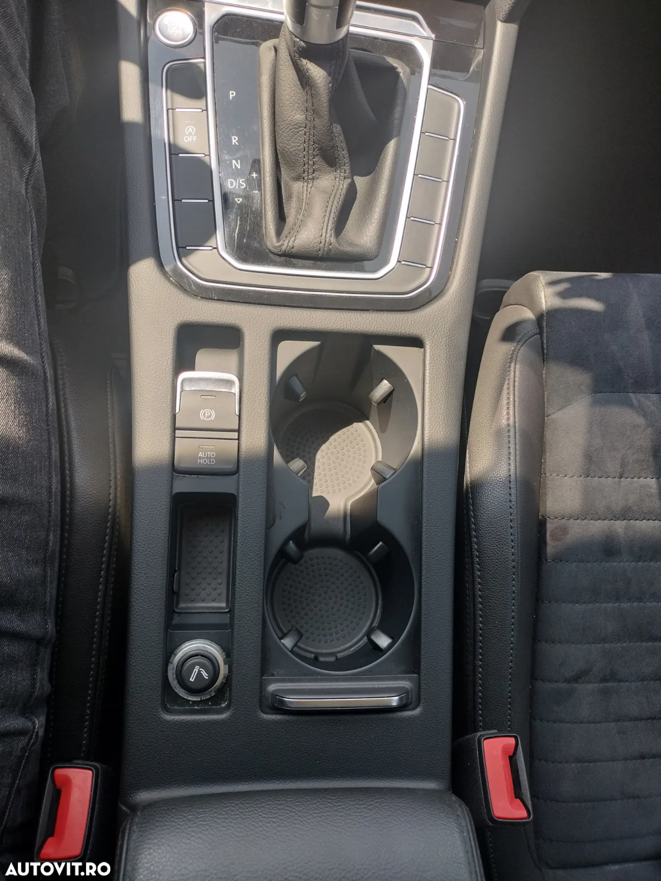 Volkswagen Passat 2.0 TDI DSG Highline - 8