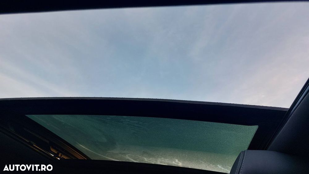 Peugeot 2008 PureTech 130 EAT8 GT - 9