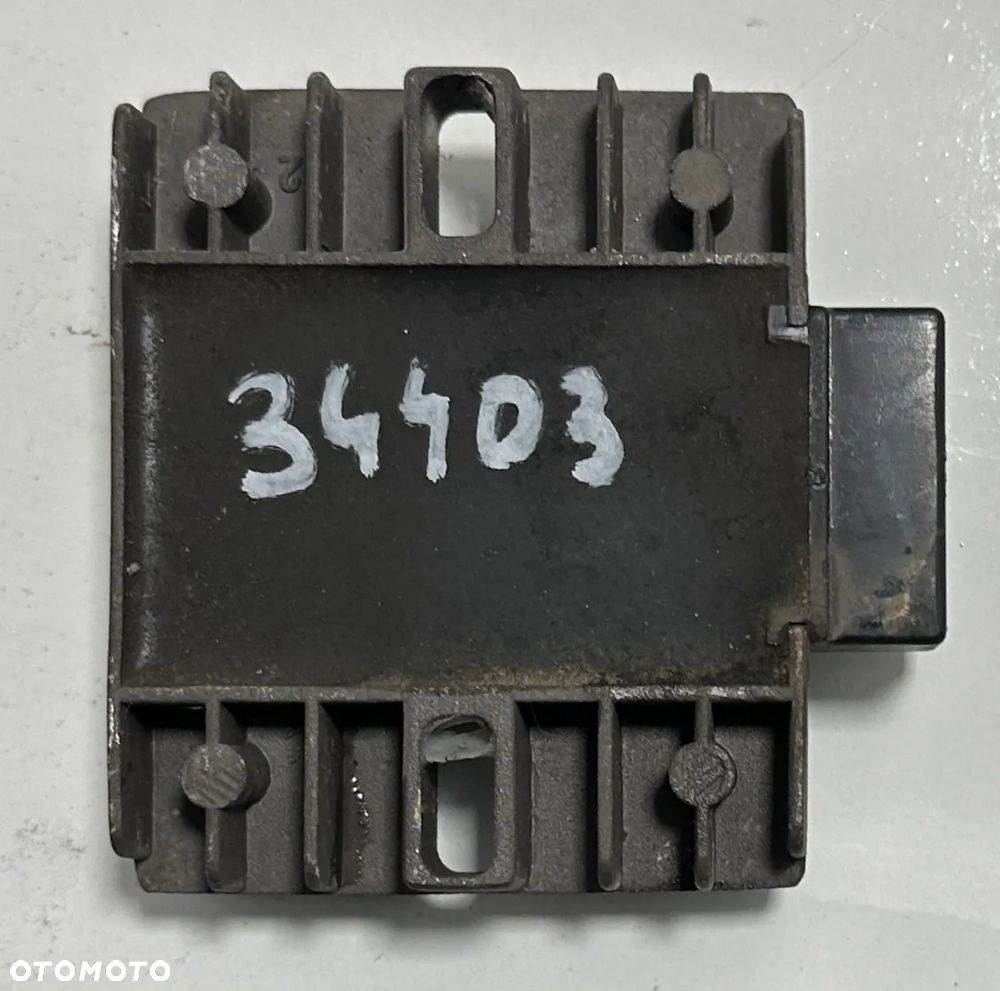 Keeway RKS 125 regulator napięcia - 2