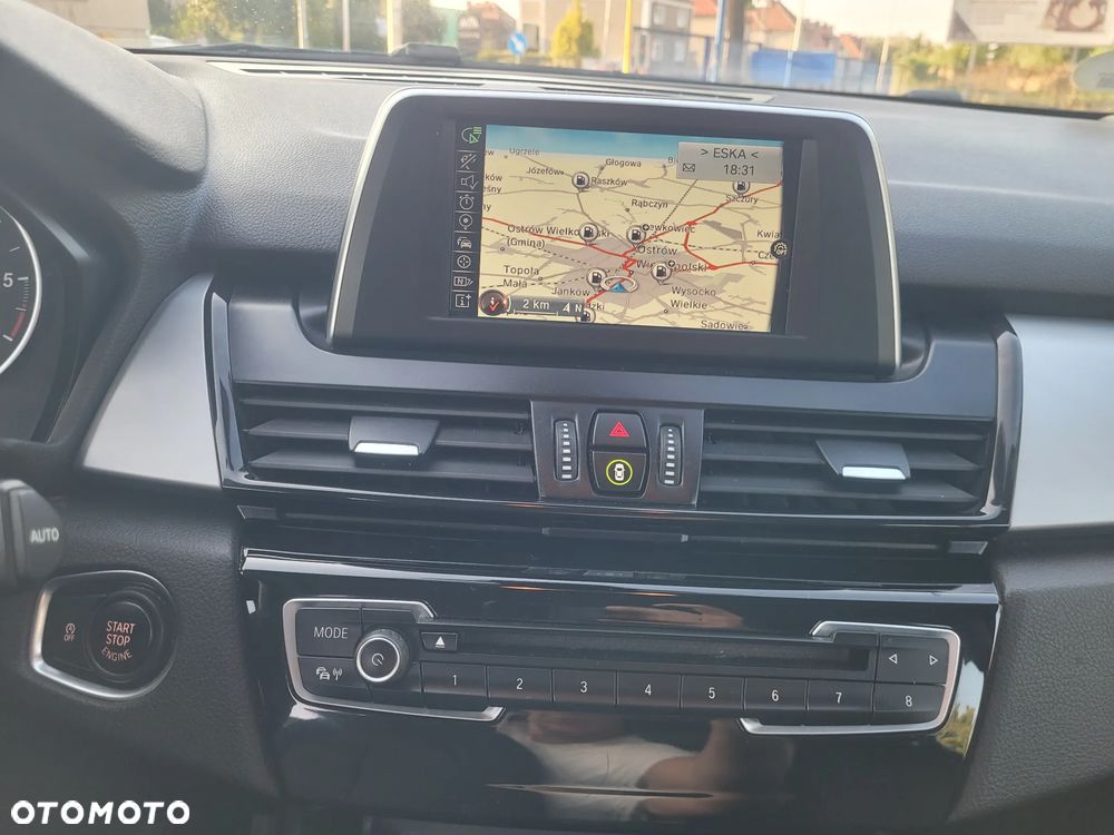 BMW Seria 2 218d Active Tourer - 10