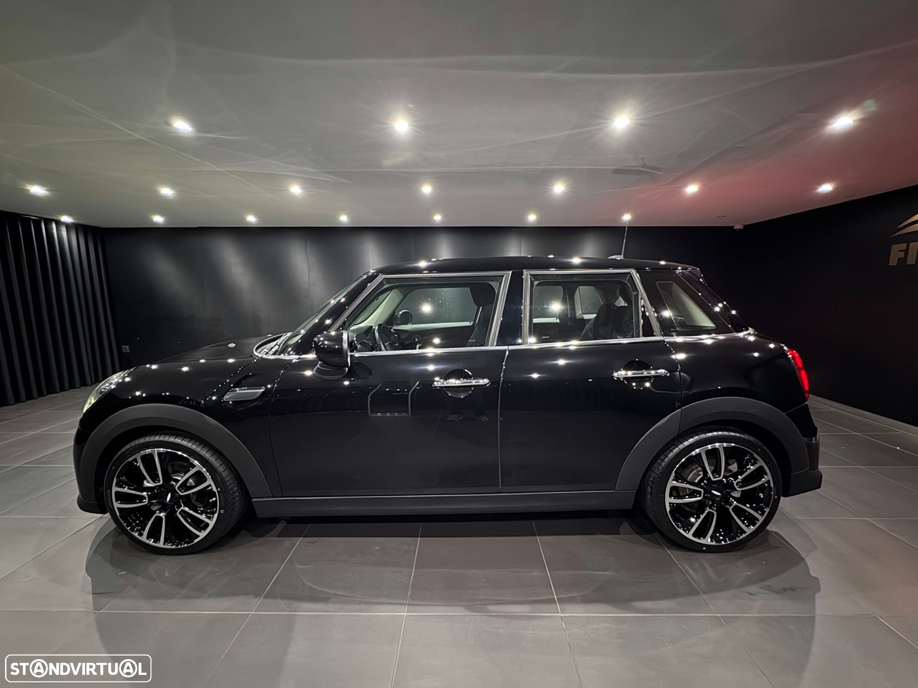 MINI 5 Portas One Sport Edition - 4