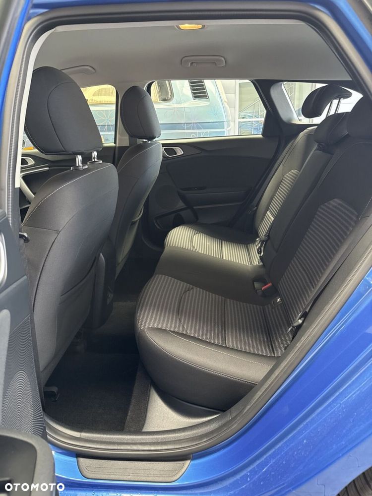 Kia Ceed 1.5 T-GDI M DCT - 21